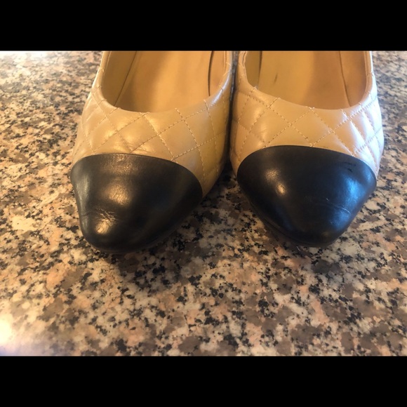 Classic CHANEL authentic quilted kitten heel - Picture 6 of 8